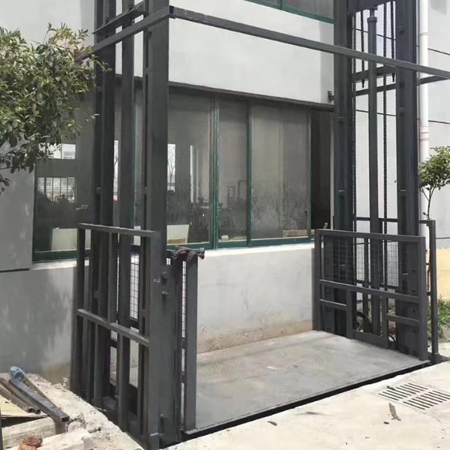 和田县5吨室外升降货梯